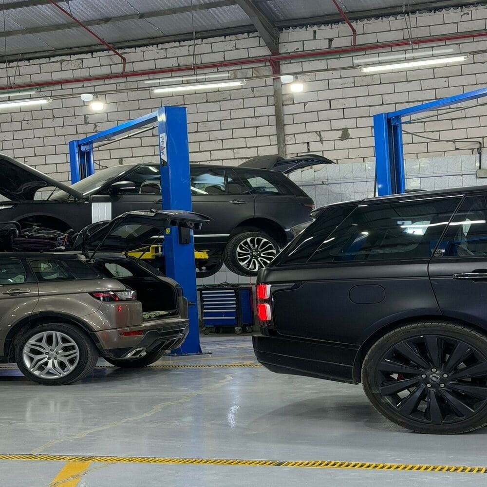 Rangespeedksa.com-workshops-land-rover-range-rover-jaguar-repair-and-maintenance-and-spare-parts-in-riyadh-saudi-arabia-ورشة-رنج (5)