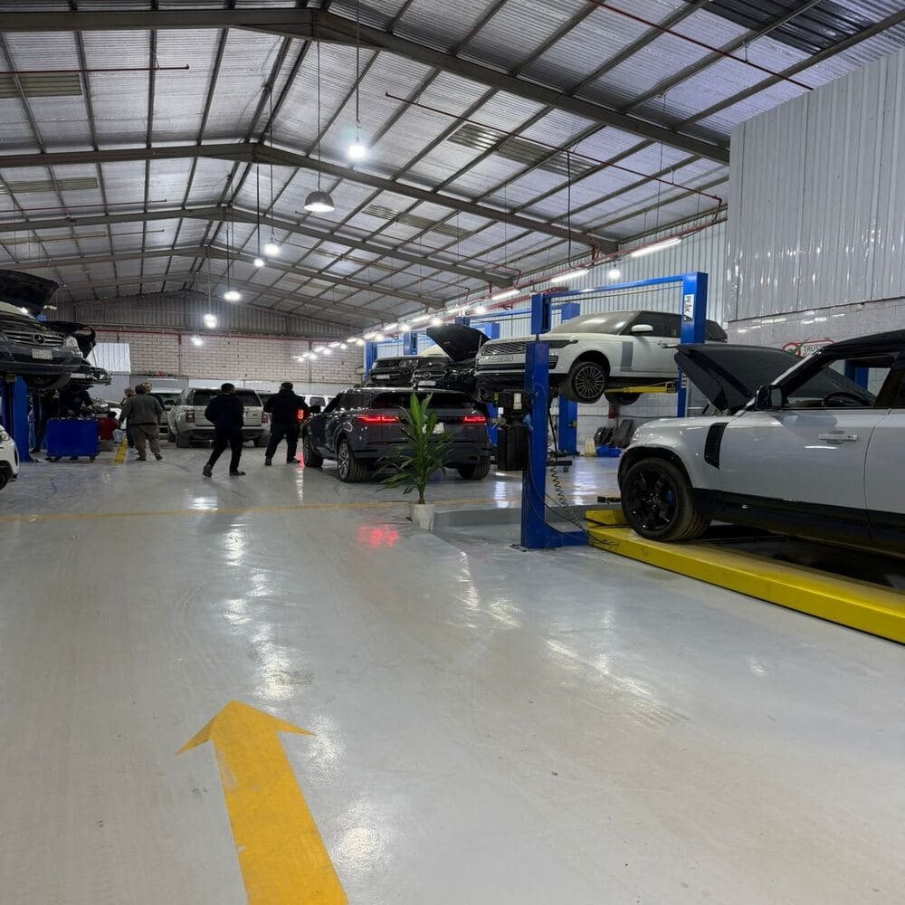 Rangespeedksa.com-workshops-land-rover-range-rover-jaguar-repair-and-maintenance-and-spare-parts-in-riyadh_مركز-رنج-بالصناعية-القديمة-لصيانة-السيارات (6)